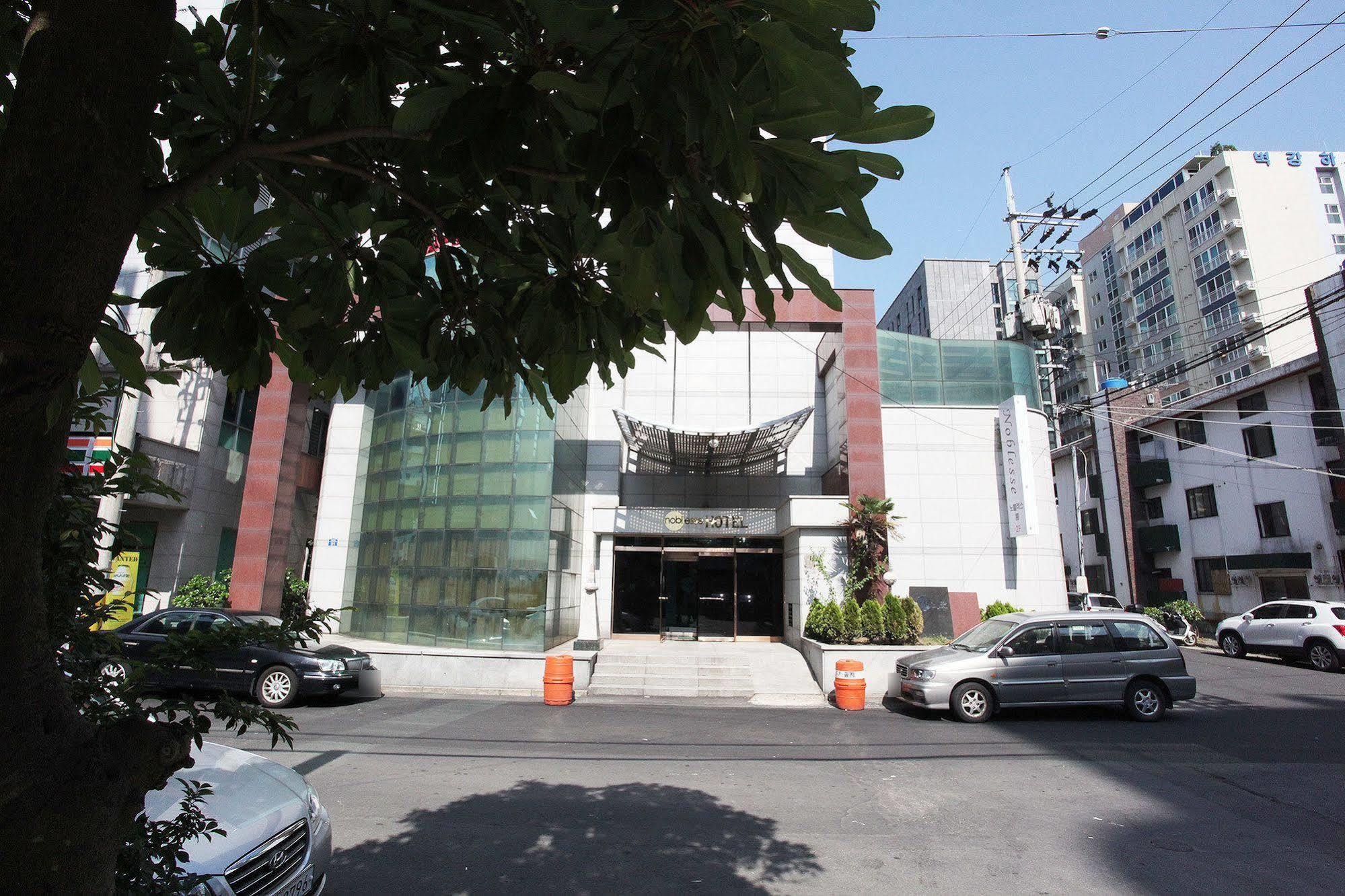 Noblesse Hotel جيجو المظهر الخارجي الصورة